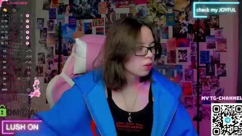 chio_mio online show from 09/19/25, 02:57