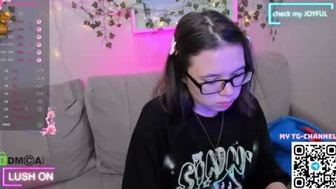 chio_mio online show from 09/24/25, 02:15