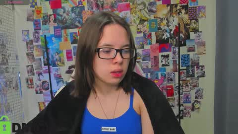 chio_mio online show from 10/15/25, 02:11