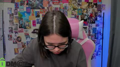 chio_mio online show from 10/23/25, 02:44