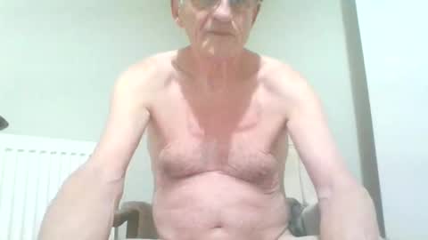 chipper341596 online show from 12/23/24, 11:49