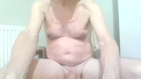 chipper341596 online show from 01/10/25, 03:37