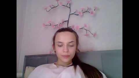 Snapshot of chloe45673 chatting on 05/23/26, 03:23 chloe45673 online show from 05/23/26, 03:23