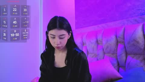 Snapshot of chloe_bluee_ chatting on 05/18/26, 01:06 chloe_bluee_ online show from 05/18/26, 01:06