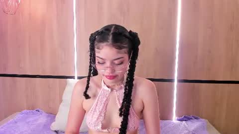 Snapshot of chloe_cortez chatting on 06/18/26, 11:58 chloe online show from 06/18/26, 11:58