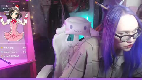 Snapshot of chloe_crystall_killer chatting on 12/16/24, 01:32 chloe_crystall_killer online show from 12/16/24, 01:32