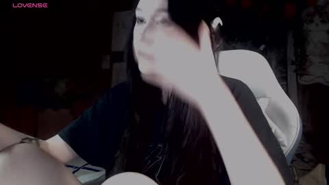 Snapshot of chloe_crystall_killer chatting on 03/09/26, 05:22 chloe_crystall_killer online show from 03/09/26, 05:22