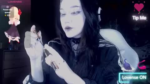 Snapshot of chloe_crystall_killer chatting on 03/13/26, 05:03 chloe_crystall_killer online show from 03/13/26, 05:03