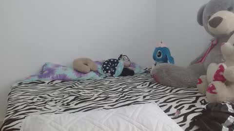 chloe_dolce online show from 10/10/25, 03:55