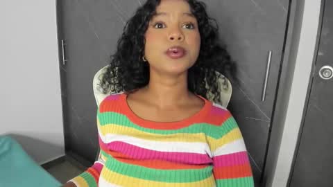 Snapshot of chloe_evans21 chatting on 03/17/26, 11:41 chloe online show from 03/17/26, 11:41