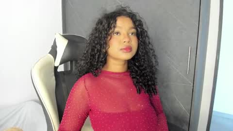 Snapshot of chloe_evans21 chatting on 05/10/26, 04:56 chloe online show from 05/10/26, 04:56