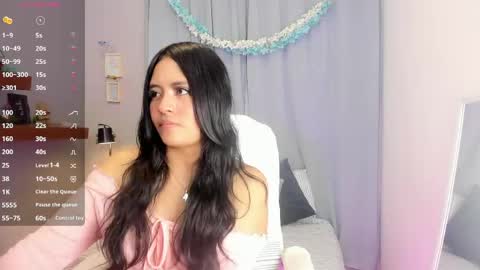 Snapshot of chloe_fischer chatting on 04/15/26, 07:58 Chloe online show from 04/15/26, 07:58