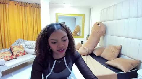 Chole  online show from 10/20/25, 08:42