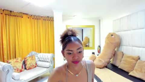 Chole  online show from 10/21/25, 07:47