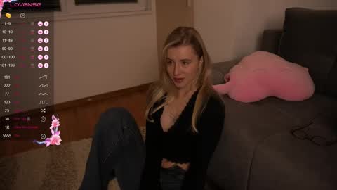 Arianaa Mourrr online show from 12/21/25, 03:08