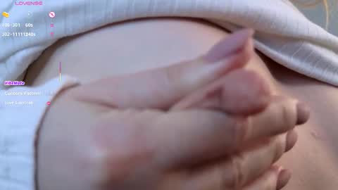 Snapshot of chloe_jeense chatting on 03/10/26, 01:16 Chloe online show from 03/10/26, 01:16