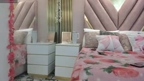 Chloe online show from 06/17/26, 11:56
