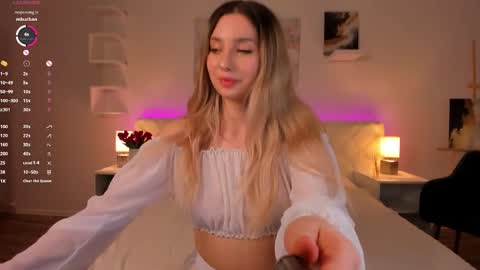 Snapshot of chloe_lov_ chatting on 03/08/25, 01:14 Chloe Lov GTM2 Mon Tue Thu Sat Sun 0400am - 1030m online show from 03/08/25, 01:14