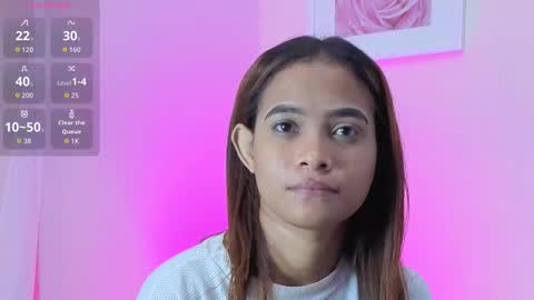 Snapshot of chloe_madisson chatting on 10/12/25, 01:43 chloe online show from 10/12/25, 01:43