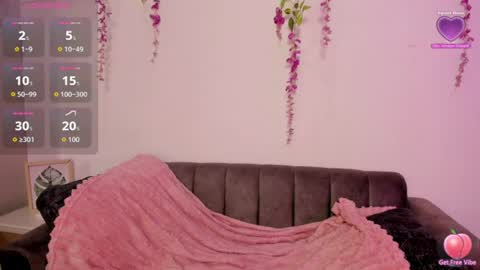 Snapshot of chloe_peach_ chatting on 06/17/26, 12:29 chloe_peach_ online show from 06/17/26, 12:29