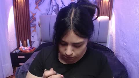 chloe_smith5 online show from 01/06/26, 01:26