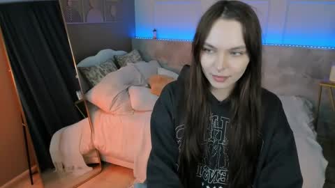 Chloe online show from 05/29/26, 02:04