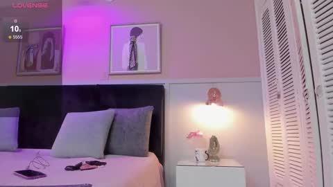   online show from 10/29/25, 07:48