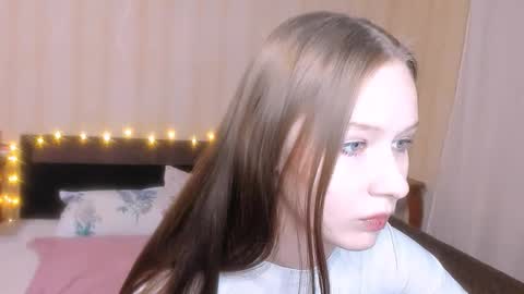 Snapshot of chloe_wifey chatting on 02/08/26, 08:45 chloe wifey online show from 02/08/26, 08:45