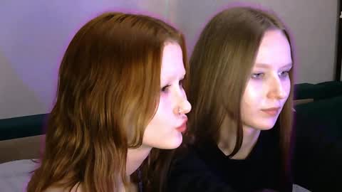Snapshot of chloe_wifey chatting on 04/04/26, 08:06 chloe wifey online show from 04/04/26, 08:06