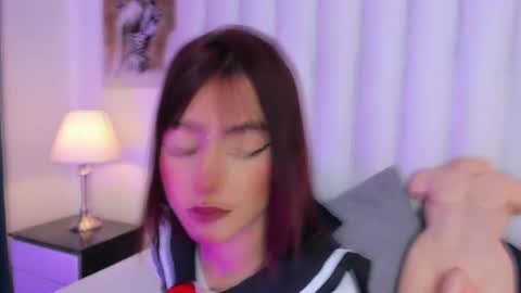 chloe_wilson7 online show from 04/14/26, 12:00