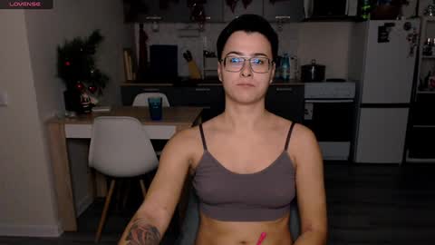 Eva and Sandra online show from 12/23/24, 08:47