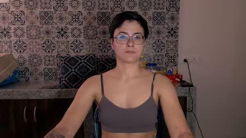 Eva and Sandra online show from 02/10/25, 09:47