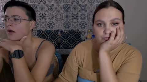 Eva and Sandra online show from 03/03/25, 06:59