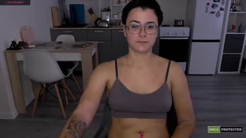 Eva and Sandra online show from 09/10/25, 11:21