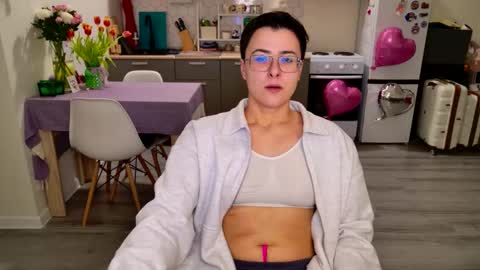 Eva and Sandra online show from 02/16/26, 08:16