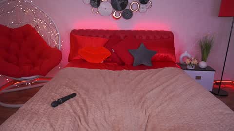 Snapshot of chloebright chatting on 12/04/24, 09:02 chloebright online show from 12/04/24, 09:02