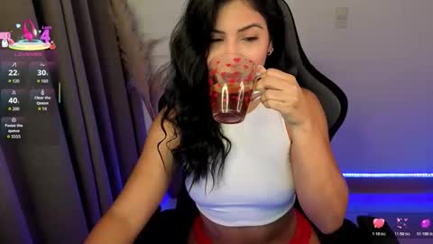 Snapshot of chloebum_ chatting on 05/19/26, 11:05 Chloe online show from 05/19/26, 11:05
