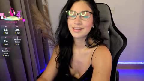 Snapshot of chloebum_ chatting on 05/29/26, 10:57 Chloe online show from 05/29/26, 10:57