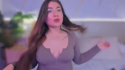 Chloee online show from 10/31/25, 12:50