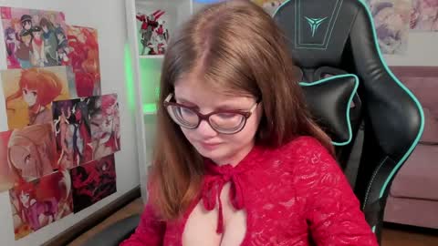 Snapshot of chloehalses chatting on 03/27/26, 06:51 ChloeHalses online show from 03/27/26, 06:51