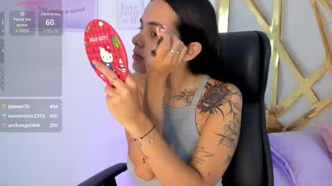  Chloe Harper  online show from 11/18/25, 06:56