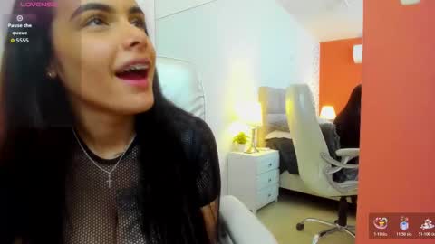  Chloe Harper  online show from 11/25/25, 01:11