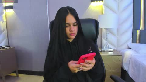  Chloe Harper  online show from 01/12/26, 12:21