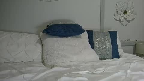 Snapshot of chloehazex chatting on 10/06/25, 01:52 Chloe Haze online show from 10/06/25, 01:52