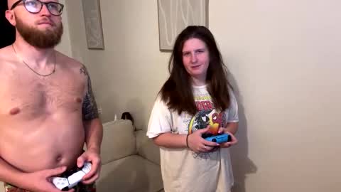 Snapshot of chloejaxxx chatting on 09/22/25, 12:12 chloejaxxx online show from 09/22/25, 12:12