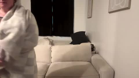 Snapshot of chloejaxxx chatting on 10/03/25, 03:09 chloejaxxx online show from 10/03/25, 03:09