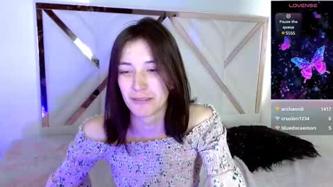 Chloe online show from 02/28/25, 07:56