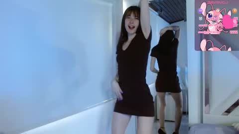 Chloe online show from 11/19/25, 09:15