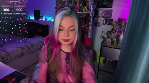 Snapshot of chloekohaku chatting on 01/13/25, 04:50 ChloeKohaku online show from 01/13/25, 04:50