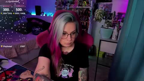 Snapshot of chloekohaku chatting on 02/11/25, 09:42 ChloeKohaku online show from 02/11/25, 09:42